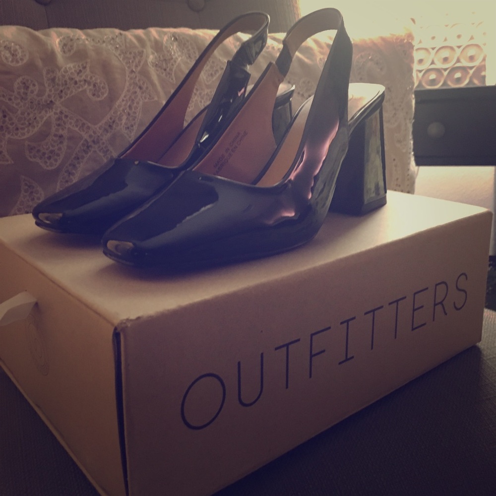 NWT Urban Outfitters Uo Rachel Slingback Heel Blk